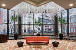 O zonă de relaxare la DoubleTree by Hilton Hotel Philadelphia Center City