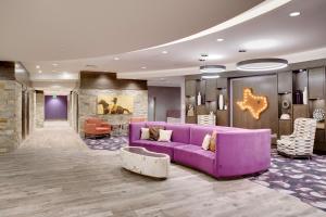 Area tempat duduk di Hampton Inn & Suites Fort Worth Downtown