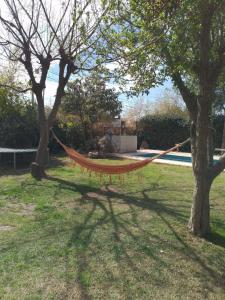 Un jardín fuera de Cabaña los Aromos