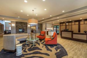 Homewood Suites by Hilton Boston Marlborough tesisinde bir televizyon ve/veya eğlence merkezi