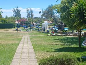 Un jardín fuera de Pedras D` EL Rei Village 110