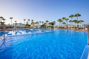 Swimmingpoolen hos eller tæt på Hotel Riu Gran Canaria - All Inclusive