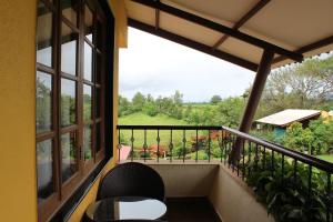 En balkong eller terrasse på Vallonne Vineyards