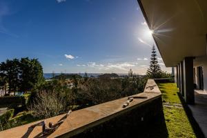 aus einem Haus mit Meerblick in der Unterkunft Quinta das Camélias - Açores in Ponta Delgada