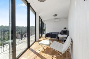 Luxury Penthouse Prague में एक बालकनी या छत