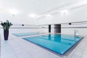 Piscine de l'établissement Ensana Splendid ou située à proximité