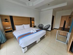 Легло или легла в стая в The Base Inn Pattaya