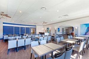 Restoran atau tempat lain untuk makan di Best Western Summit Inn