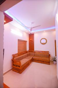 een kamer met aasteryasteryasteryasteryasteryasteryasteryasteryasteryasteryasteryasteryasteryasteryasteryasteryastery bij The Hillside in Kalpatta