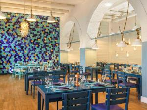 Rixos Bab Al Bahr - Ultra All Inclusive餐廳或用餐的地方