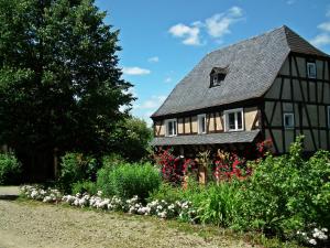 Kebun di luar Ferienwohnung Bei Grüns