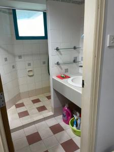 Bathroom sa Miri City Centre Condo @ Imperial Mall