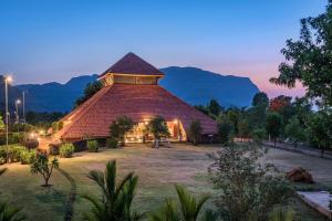 Pemandangan gunung umum atau pemandangan gunung yang diambil dari vila ini