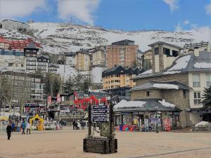 Pogled na planine ili pogled na planine iz apartmana