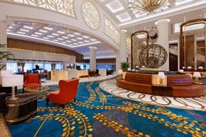 Ο χώρος του λόμπι ή της ρεσεψιόν στο Sheraton Changzhou Wujin Hotel