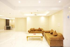 Prostor za sedenje u objektu Frankstay By Hotel Mayfair Newly Built - New Delhi