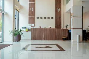 Preddverje oz. recepcija v nastanitvi Megal Suites Hotel