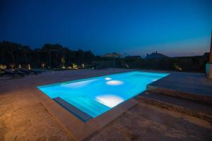 Басейн в Luxury villa with a swimming pool Vrpolje, Sibenik - 21843 або поблизу