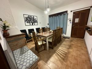 Зона вітальні в Casa grande 3 dormitorios playa alvorada