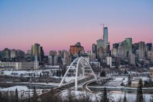 Uma visão geral de Edmonton ou uma vista da cidade tirada do hotel