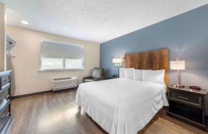 Cama ou camas em um quarto em Extended Stay America Premier Suites - Miami - Airport - Doral - 87th Avenue South