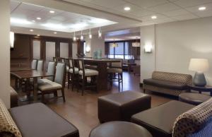 Hampton Inn Evansville पर बैठने की जगह