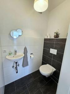 Un baño de Gunskirchen - Wels Wohnung