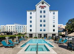 Kolam renang di atau di dekat Hampton Inn Biloxi Beach Boulevard