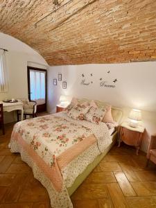 Ліжко або ліжка в номері Grotto Flora B&B Chambres de charme