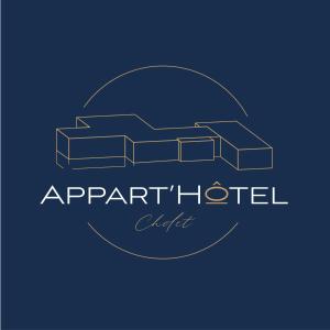 Appart hotel Cholet Carteron في شوليه: مثال لشعار موظف الشقق