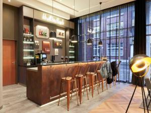 Setustofa eða bar á ibis Styles Bielefeld City