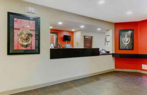 an empty lobby of a hospital with a cash register at Extended Stay America Suites - Phoenix - Airport in Phoenix