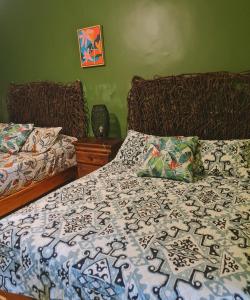 A bed or beds in a room at casita de lola