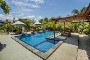 Bagus Dream Beach Villa Lembongan 내부 또는 인근 수영장