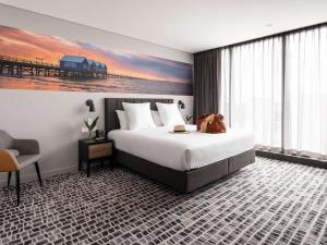 Кровать или кровати в номере Novotel Perth Murray Street