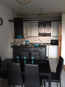 Kuhinja ili čajna kuhinja u objektu Apartment Davor