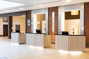 Lobby o reception area sa Courtyard by Marriott Bremen