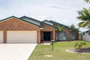 The building in which the holiday home is located