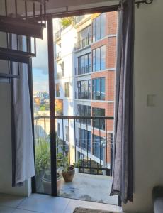 A balcony or terrace at Apartamento tipo Loft Zona 4 Ciudad Capital, Guatemala