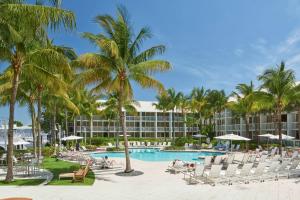 Бассейн в Hilton Fort Lauderdale Marina или поблизости