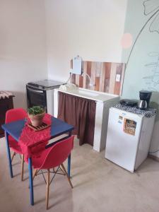 Dapur atau dapur kecil di Mar de Arraial, Suites da Ju