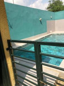 A piscina localizada em Résidences Touristhotel ou nos arredores