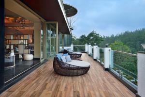 Balkon oz. terasa v nastanitvi Coorg Marriott Resort & Spa