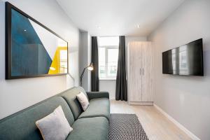 Televizors / izklaižu centrs naktsmītnē Staycity Aparthotels Liverpool Waterfront