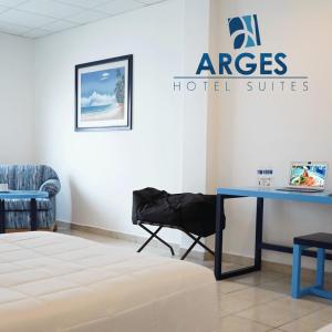 Voodi või voodid majutusasutuse Hotel & Suites Arges - Centro Chetumal toas