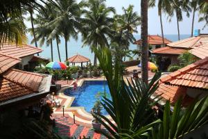 Kolam renang di atau di dekat Samsara Harmony Beach Resort