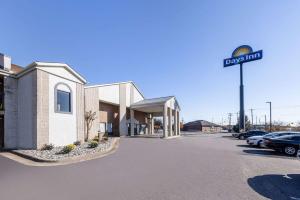 Foto de la galeria de Days Inn by Wyndham Mooresville Lake Norman a Mooresville