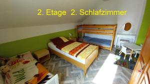 Ferienwohnung Rüfflerstub房間的床