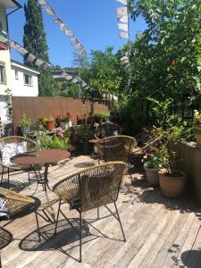 En hage utenfor SONNEN Loft Bern - Bed & Breakfast