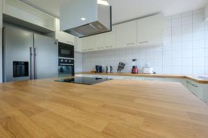 Dapur atau dapur kecil di Apartamento T3 em Lisboa/ Queluz